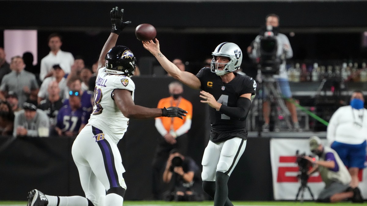 derek-carr-raiders